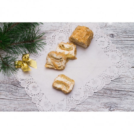 250 szt. 32 x 38 cm SERWETKI PORCELANOWE COLLINO prostokątne powlekane serwetki z koronką