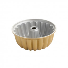 ∅ 22.2 x h 9.5 cm ELEGANT PARTY 58677 NORDIC WARE forma do babki z kutego aluminium w kolorze złotym