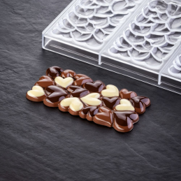 forma pozwala na przygotowanie wyjątkowych tabliczek czekolady w różnych wersjach kolorystycznych