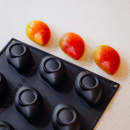 nowoczesna forma silikonowa do monoporcji w kształcie owoców mango