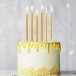 zestaw długich świeczek na tort w metalicznym złotym kolorze