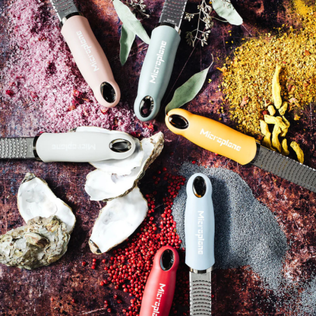 Beżowa tarka ręczna - Premium Zester Classic Series Microplane - cashmere beige - Cubieteria.pl