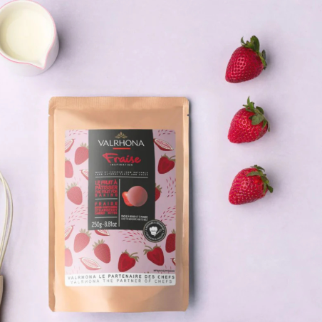 op. 250 g Inspiration Fraise Valrhona - czekolada truskawkowa - Cukieteria.pl