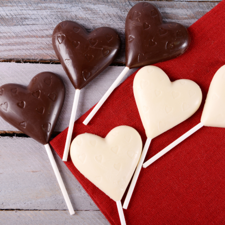 CW1480 Serce w serduszka - Chocolate World - forma z poliwęglanu do lizaków z czekolady - poj. 29 g x 4 lizaki