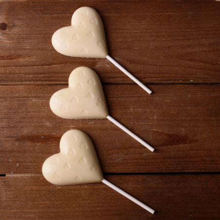 CW1480 Serce w serduszka - Chocolate World - forma z poliwęglanu do lizaków z czekolady - poj. 29 g x 4 lizaki