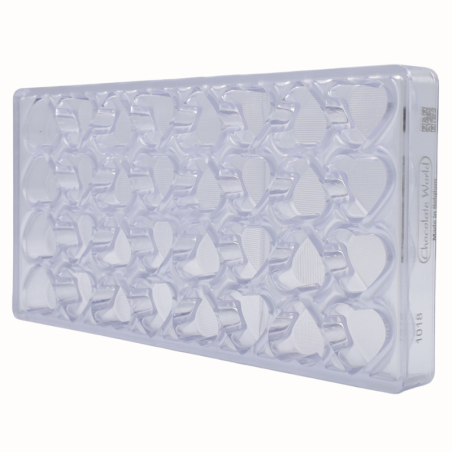 CW1018 Serce w kratkę - Chocolate World - forma z poliwęglanu do pralin - dł. 32 x wys. 15 mm / poj. 11 g x 32 praliny