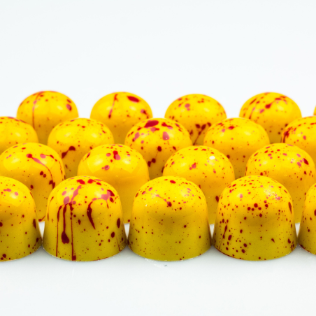 CW2295 Stożek - Chocolate World - forma z poliwęglanu do pralin - śr. 29 x wys. 21 mm / poj. 13 g x 32 praliny