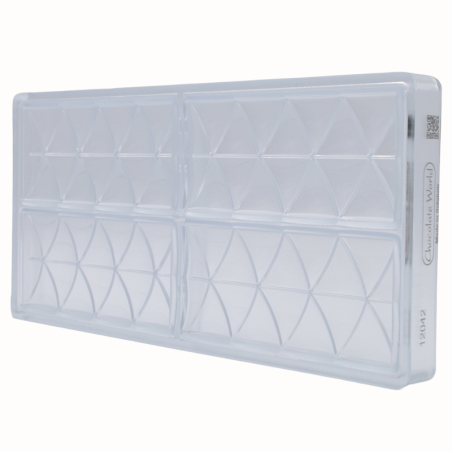 CW12042 CONVEX TRIANGLES CHOCOLATE WORLD - forma z poliwęglanu do dekoracyjnych tabliczek czekolady - poj. 51 g