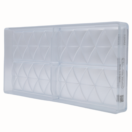 CW12042 CONVEX TRIANGLES CHOCOLATE WORLD - forma z poliwęglanu do dekoracyjnych tabliczek czekolady - poj. 51 g