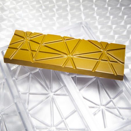 CW2450 CHOCOLATE WORLD - forma z poliwęglanu do tabliczek czekolady z wzorem w paski - poj. 95 g