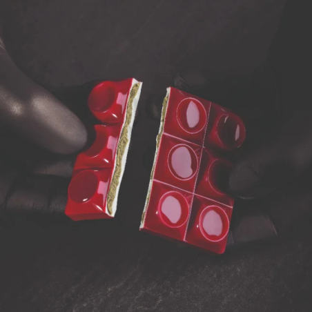 PC5013 Mini Bricks Pavoni Italia - forma z poliwęglanu do małych tabliczek czekolady - dł. 70 x wys. 10.5 mm / poj. 50 g