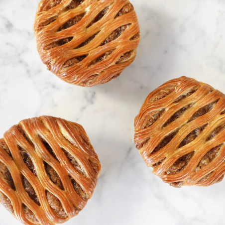 FB01 Semisfera Fiberform Pavoni - profesjonalna forma silikonowa - półkula - śr. 80 x wys. 40 mm / poj. 135 ml x 24 porcje