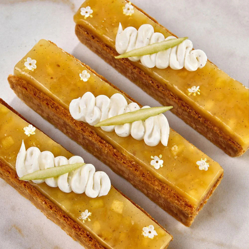 KMF01 Pavoni Italia - zestaw aluminiowych form do wypieku ciasta francuskiego - dł. 380 x szer. 33 x wys. 30 mm KMF01 Pavoni Italia - zestaw aluminiowych form do wypieku ciasta francuskiego - dł. 380 x szer. 33 x wys. 30 mm