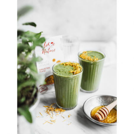 suszone drobne płatki nagietka o żółtej barwie