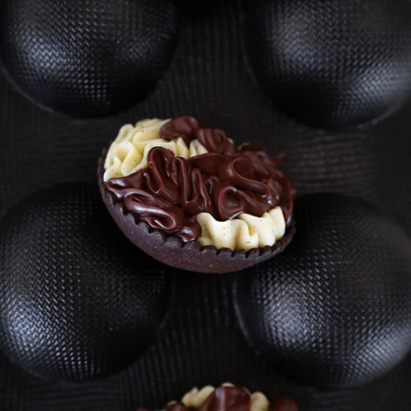 FB07 Semisfera Fiberform Pavoni - profesjonalna forma silikonowa - półkula - śr. 70 x wys. 40 mm / poj. 110 ml x 24 porcje