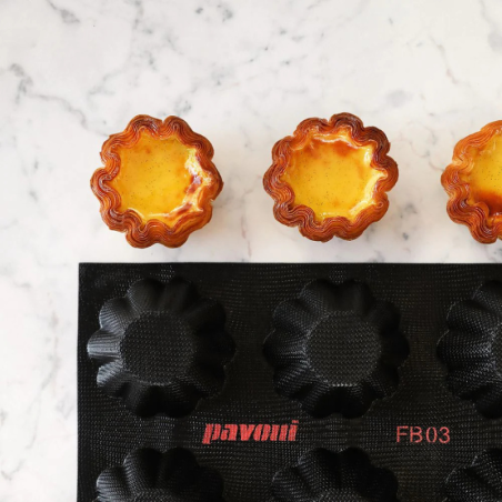 FB03 Briochette Fiberform Pavoni - profesjonalna forma silikonowa - babeczki - śr. 81 x wys. 37 mm / poj. 100 ml x 24 porcje