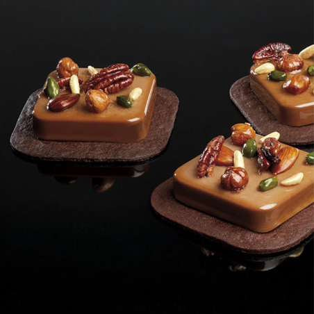 PX4335S Square Pavoni - zestaw forma silikonowa z wykrojnikiem - dł. 68 x szer. 68 x wys. 15 mm / poj. 68 ml x 12 porcji