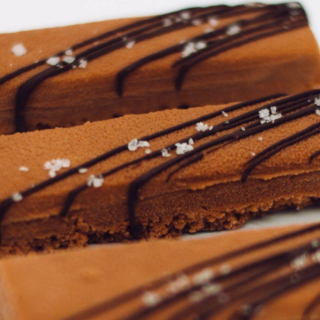 op. 5 kg Chrupiące nadzienie karmelowe - Cara Crakine™ Callebaut - nr. kat. FNF-CARACR-E4-656