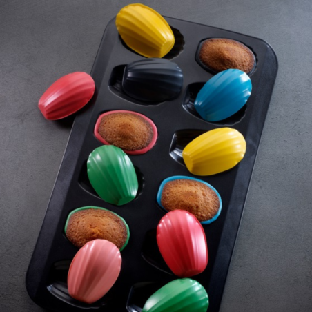 op. 15 g Niebieski barwnik spożywczy - do barwienia czekolady i tłustych mas cukierniczych - ColorPaste Modecor - nr. kat. 23337