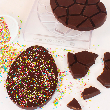 CW12028 Chocolate World - forma z poliwęglanu do czekoladowych jajek - dł. 140 x szer. 92 x wys. 10 mm / poj. 2 x 100 g