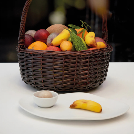 GG035 Baby Banana - forma silikonowa do deserów i dekoracji - banan - dł. 90 x szer. 40.5 x wys. 25 mm / poj. 40 ml x 12 porcji