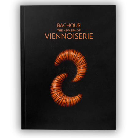 Książka "The New Era of  Viennoiserie" Antonio Bachour - eleganckie wydanie w języku angielskim i hiszpańskim