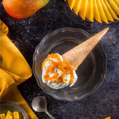 op. 3.5 kg Variegato Mango - pasta cukiernicza z kawałkami owoców - do przekładania i dekorowania - nr. kat. 12091721 Pernigotti