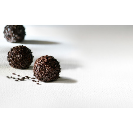 op. 5 kg Ciemna posypka czekoladowa - dł. 2.7-6.5 mm - Dark Chocolate Flakes Large Callebaut