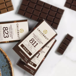 op. 1 szt. Mini tabliczka z ciemnej czekolady o zaw. 54.5% kakao - Napolitains N°811 Callebaut